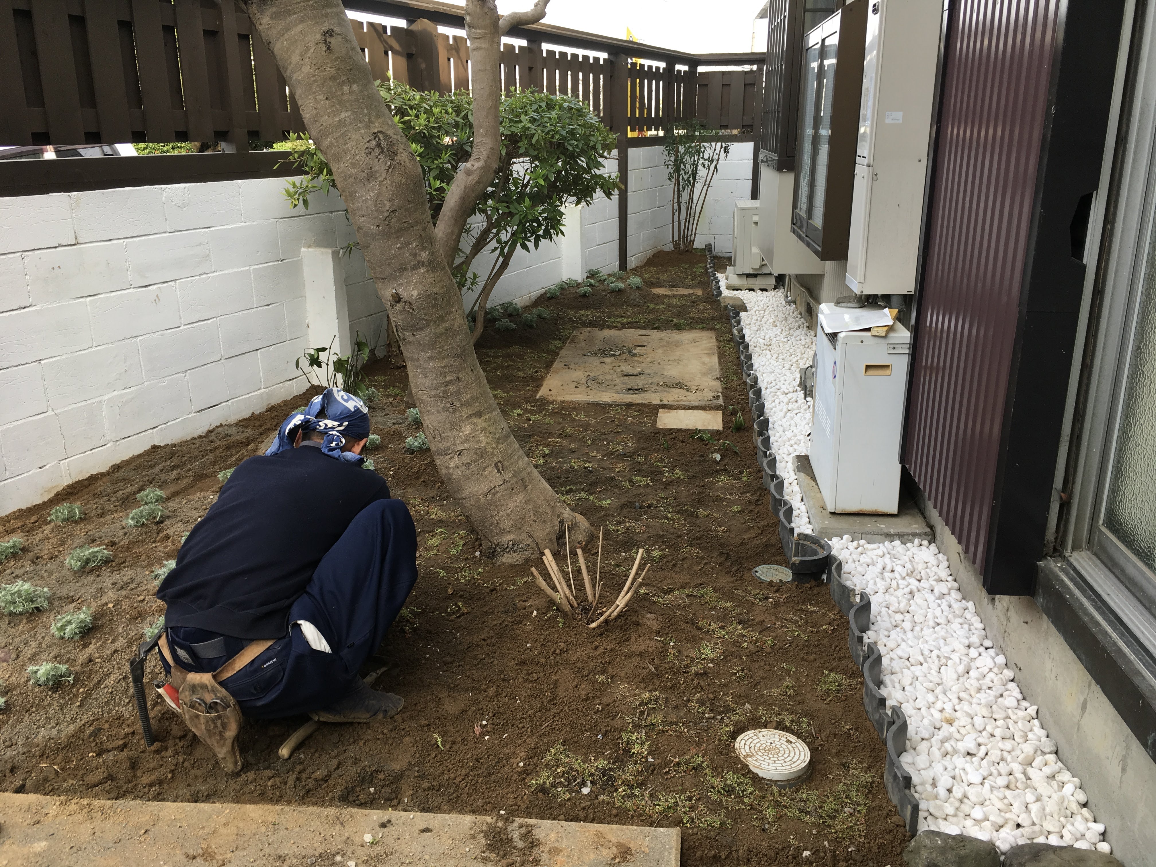 浜松市北区 日陰の北側坪庭５ 施工事例 進捗状況 静岡県浜松エリアの造園 お庭づくり ガーデニングなら 舩越造園